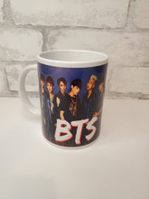 Cargar imagen en el visor de la galería, Taza bts
